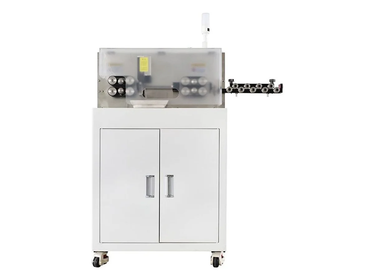 Vertikale Kabelschneid- und Abisoliermaschine für E-Mobilität und erneuerbare Energien, 1,5–50 mm²