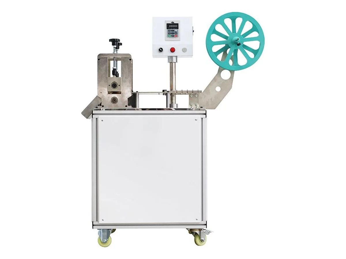 Automatic Velcro Hook and Loop Tape Roll Cutting Machine with Rotary Die, up to 150 mm Wide