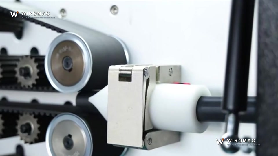 Automatic Belt-Feed Plastic Tube Cutting Machine, 4–30 mm WM-606